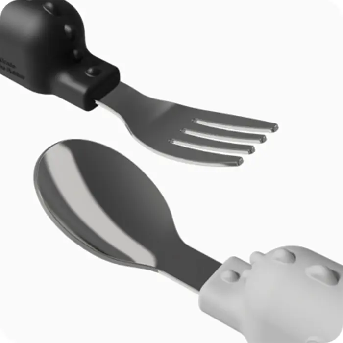 dětská lžička a vidlička